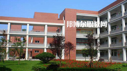四川新津職業(yè)高級中學(xué)怎么樣、好不好