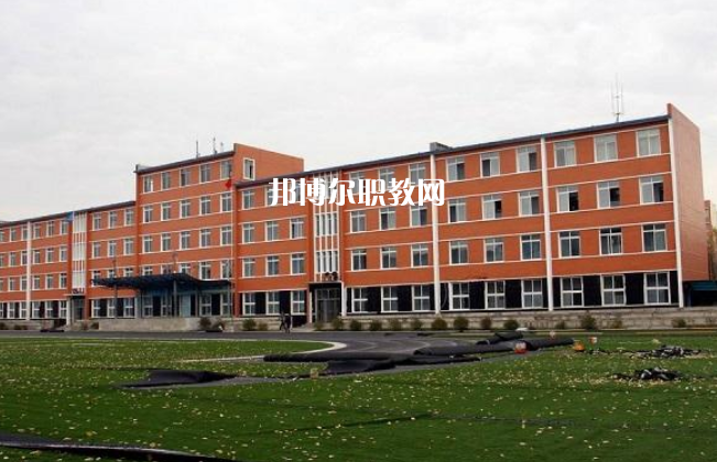 云南楚雄工業(yè)學(xué)校怎么樣、好不好