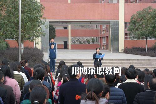 達(dá)縣亭子職業(yè)高級中學(xué)怎么樣、好不好