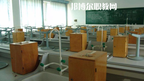 臨泉縣靖波信息技術(shù)學(xué)校2021年報名條件、招生要求、招生對象 