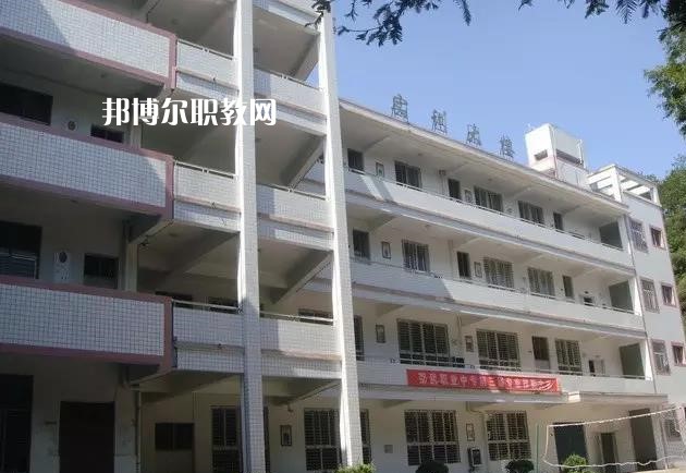 重慶五里店職業(yè)中學2022年報名條件、招生要求、招生對象 