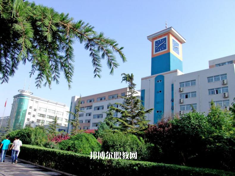蘭州商業(yè)學校2022年學費、收費多少