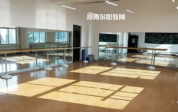甘肅東方航空高鐵學(xué)校2022年報(bào)名條件、招生要求、招生對(duì)象 