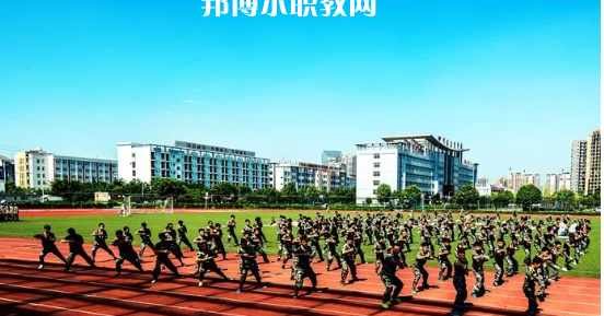 四川商貿(mào)學(xué)校怎么樣、好不好