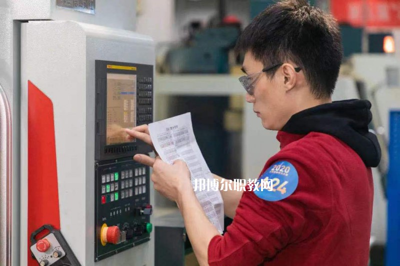 江蘇昆山第一中等專(zhuān)業(yè)學(xué)校2022年報(bào)名條件、招生要求、招生對(duì)象