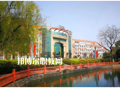 常州藝術高等職業(yè)學校2022年招生辦聯(lián)系電話
