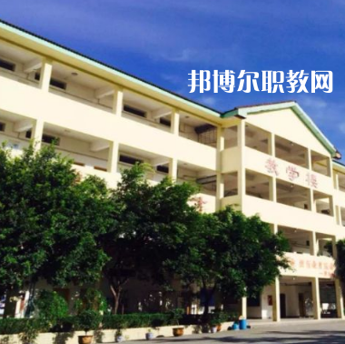 重慶西域技工學(xué)校2022年報名條件、招生要求、招生對象
