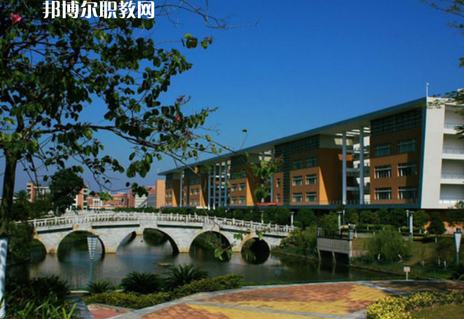 涼山民族師范學(xué)校2022年報(bào)名條件、招生要求、招生對(duì)象