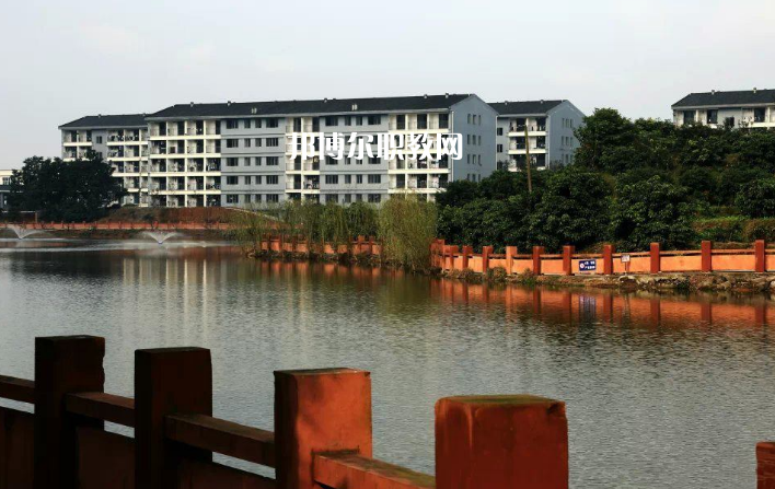 合江少岷職業(yè)技術(shù)學(xué)校怎么樣、好不好