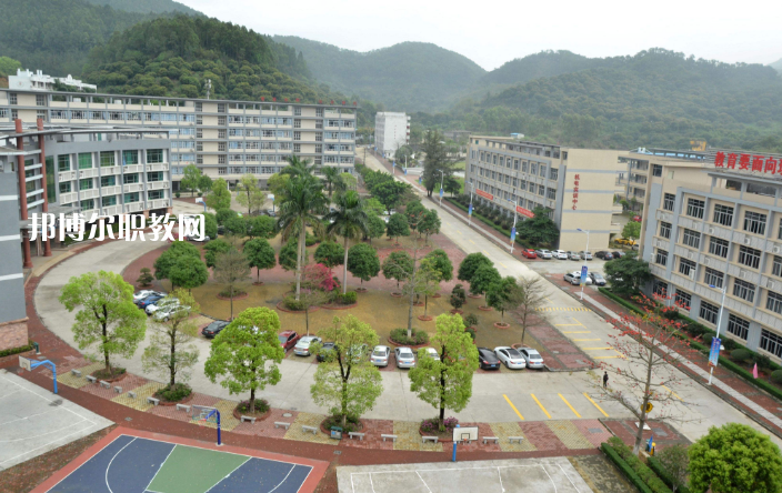 廣州市增城衛(wèi)生職業(yè)技術(shù)學(xué)校2022年報名條件、招生要求、招生對象