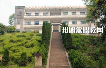保山市昌寧縣職業(yè)技術(shù)學校2022年報名條件、招生要求、招生對象