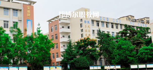 華坪縣職業(yè)高級中學2022年招生對象、招生條件、報名條件