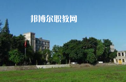 瀘州職業(yè)技術(shù)學(xué)校2022年報名條件、招生要求、招生對象