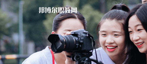 成都現(xiàn)代職業(yè)技術(shù)學(xué)校2022年報名條件、招生要求、招生對象