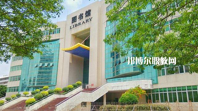 廣東石油化工職業(yè)技術(shù)學校2022年報名條件、招生要求、招生對象