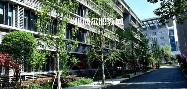 成都市技師學院怎么樣、好不好