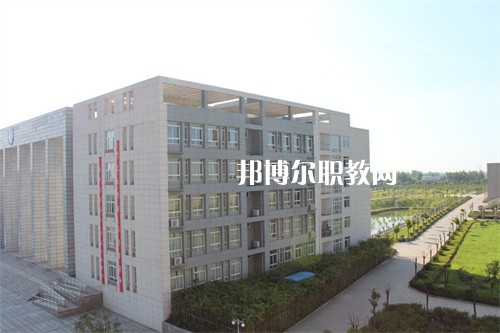 安徽六安技師學(xué)院2022年學(xué)費(fèi)、收費(fèi)多少