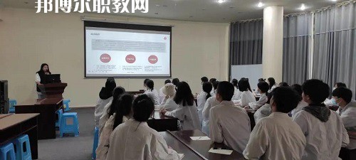 四川省達(dá)州中醫(yī)學(xué)校2022年招生辦聯(lián)系電話(huà)