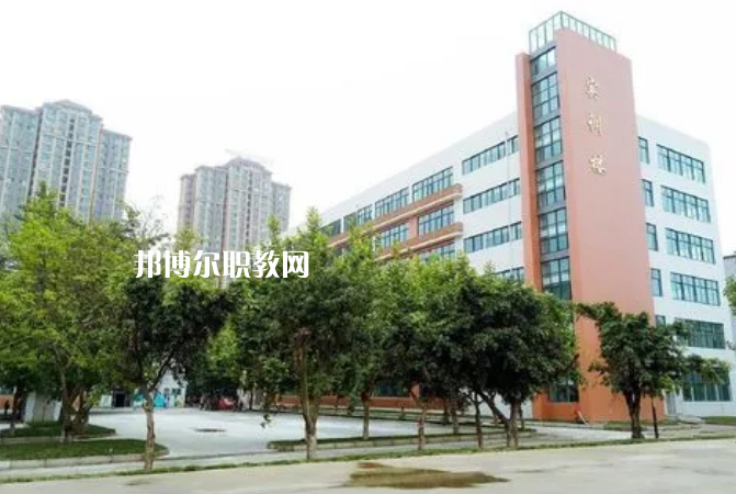 昆明現(xiàn)代科技學校2022年學費、收費多少