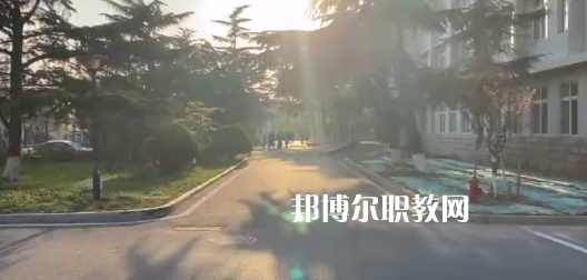 山東省青島衛(wèi)生學(xué)校2022年學(xué)費(fèi)、收費(fèi)多少