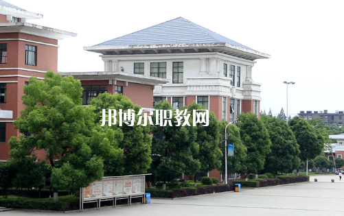 荊州機(jī)械電子工業(yè)學(xué)校2022年怎么樣、好不好