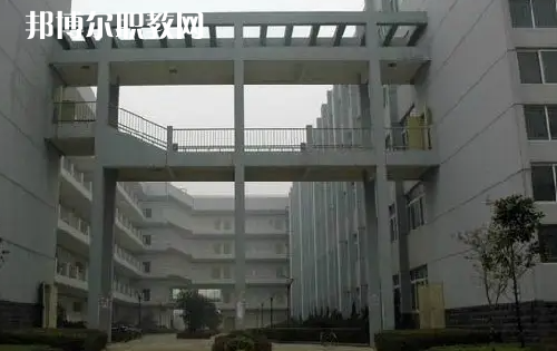 武漢建筑工程學(xué)校2022年報名條件、招生要求、招生對象