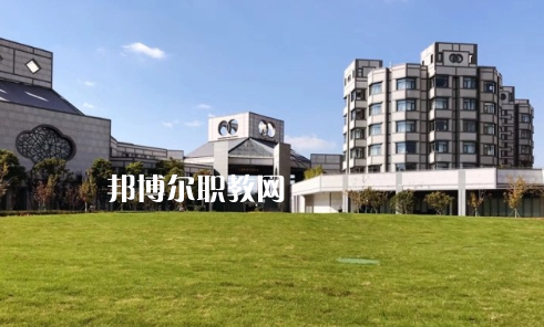 隨州高級技工學校2022年報名條件、招生要求、招生對象