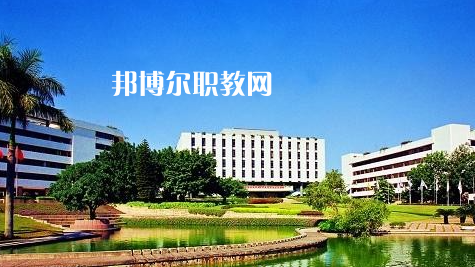 武漢園林技工學(xué)校2022年報(bào)名條件、招生要求、招生對(duì)象