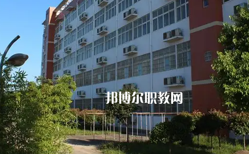 湖北現(xiàn)代技術(shù)學(xué)校2022年報(bào)名條件、招生要求、招生對(duì)象