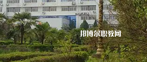 南京華東信息工程技工學(xué)校地址在哪里，哪個(gè)地區(qū)，哪個(gè)城市?