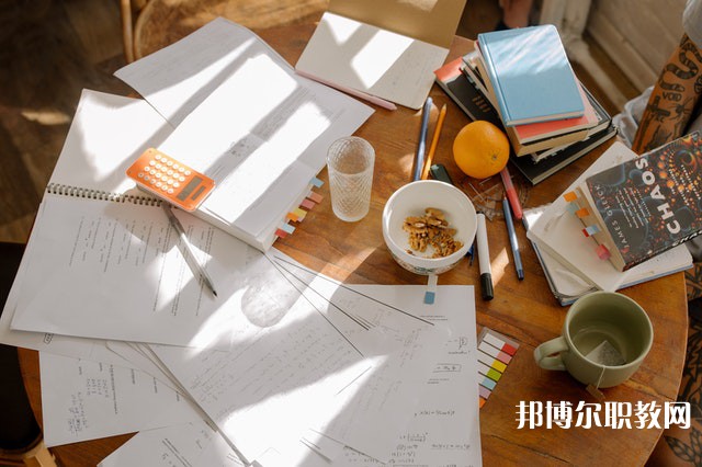 西安電力工業(yè)學(xué)校有哪些招生專(zhuān)業(yè)（2023年）