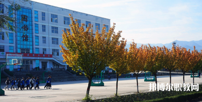 西安高科技工學(xué)校地址，乘車路線