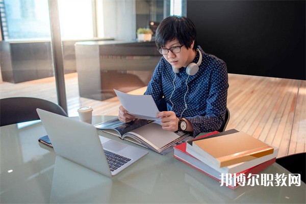 湖北哪里的職業(yè)中學能讀電子電器應(yīng)用與維修專業(yè)