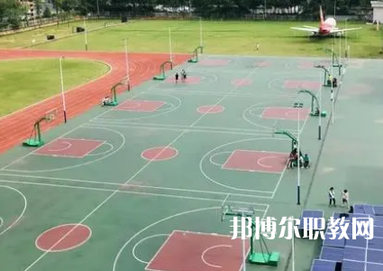 湖南湘江工貿(mào)技工學(xué)校怎么樣、好不好