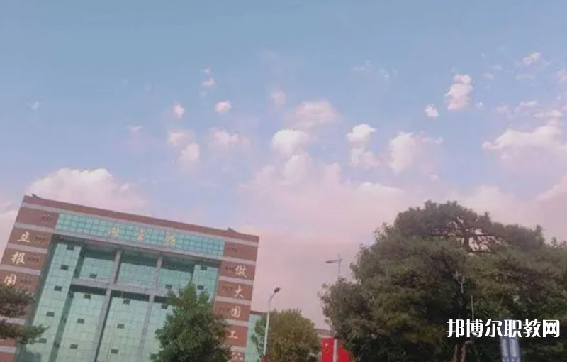 2024萊蕪航空中等專業(yè)學(xué)校招生計(jì)劃 招生人數(shù)是多少(附要求、條件、對(duì)象)