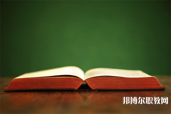 四川哪里的中專學校能讀計算機及應(yīng)用專業(yè)