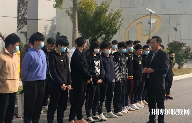 大連大學乒乓球運動中等職業(yè)技術學校怎么樣、好不好