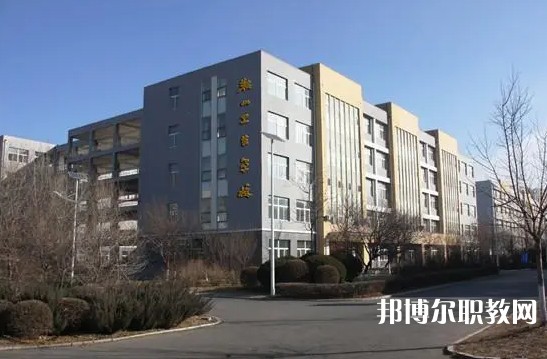 2024鞍山衛(wèi)生學(xué)校招生計(jì)劃 招生人數(shù)是多少(附要求、條件、對(duì)象)