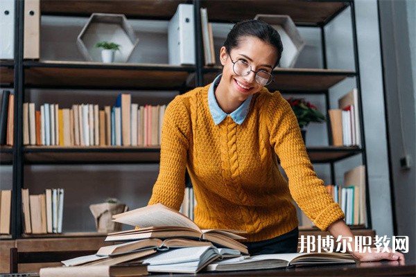 四川哪里的中職學(xué)校能讀計(jì)算機(jī)管理專(zhuān)業(yè)