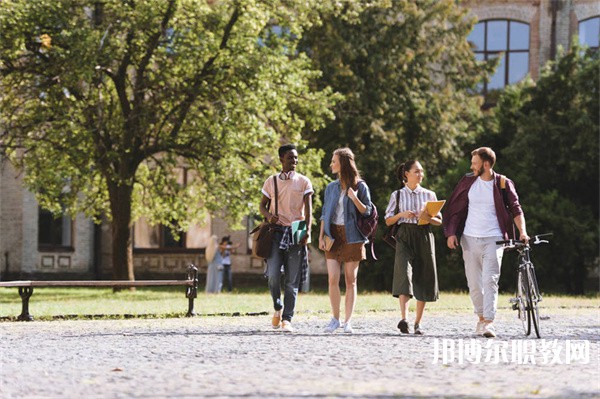 廣西哪里的職業(yè)學(xué)校能讀畜牧西區(qū)專(zhuān)業(yè)