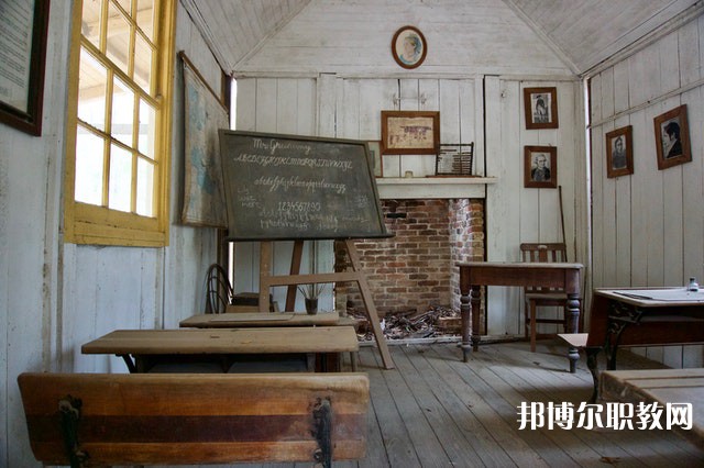 貴州哪里的中職學校能讀汽車應(yīng)用與維護專業(yè)